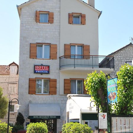 Hotel Trogir Luaran gambar