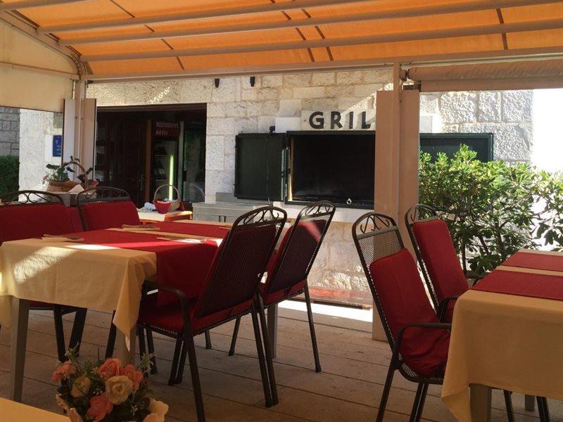 Hotel Trogir Luaran gambar