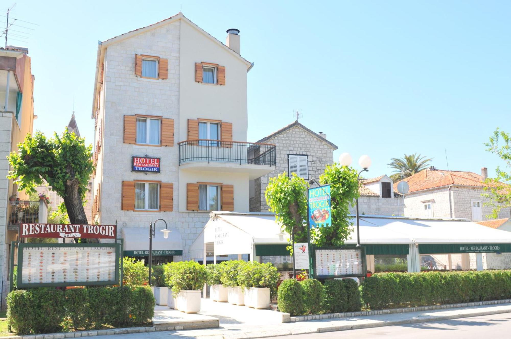 Hotel Trogir Luaran gambar
