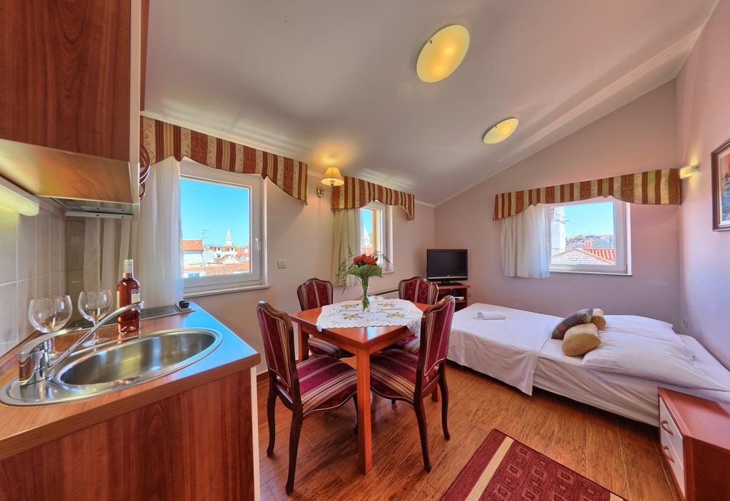 Hotel Trogir Luaran gambar
