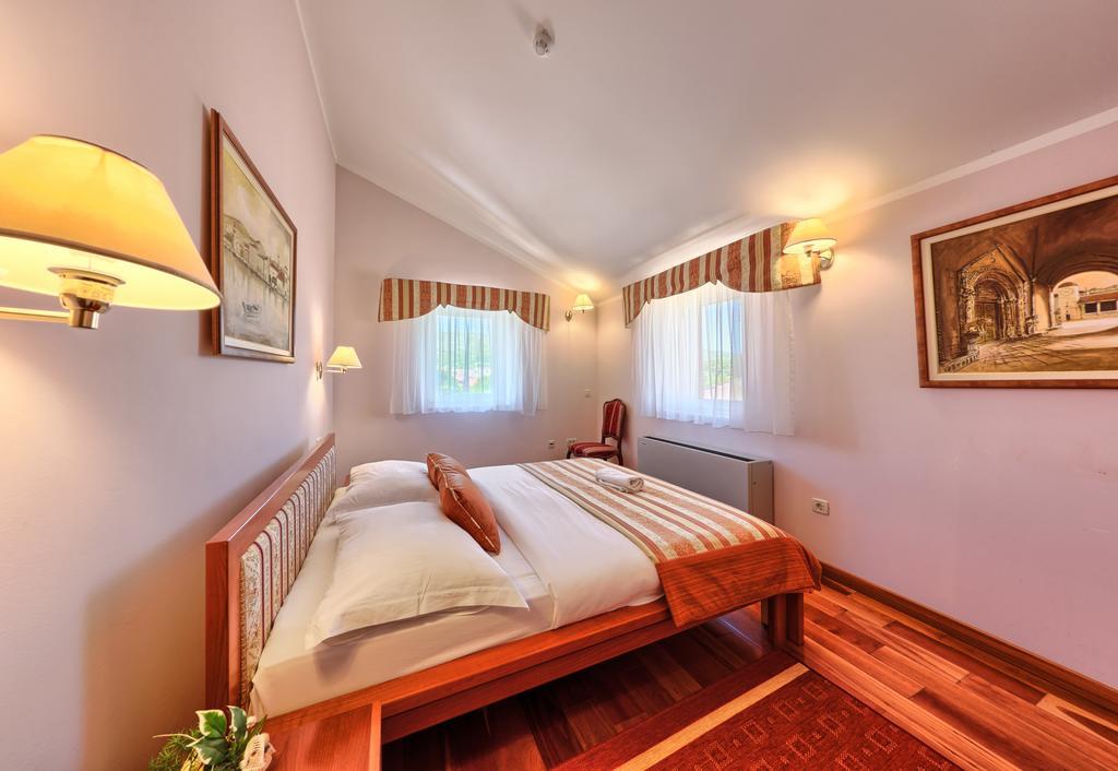 Hotel Trogir Luaran gambar