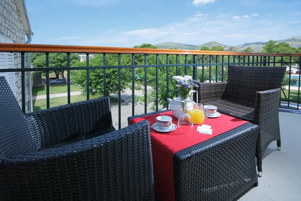 Hotel Trogir Luaran gambar