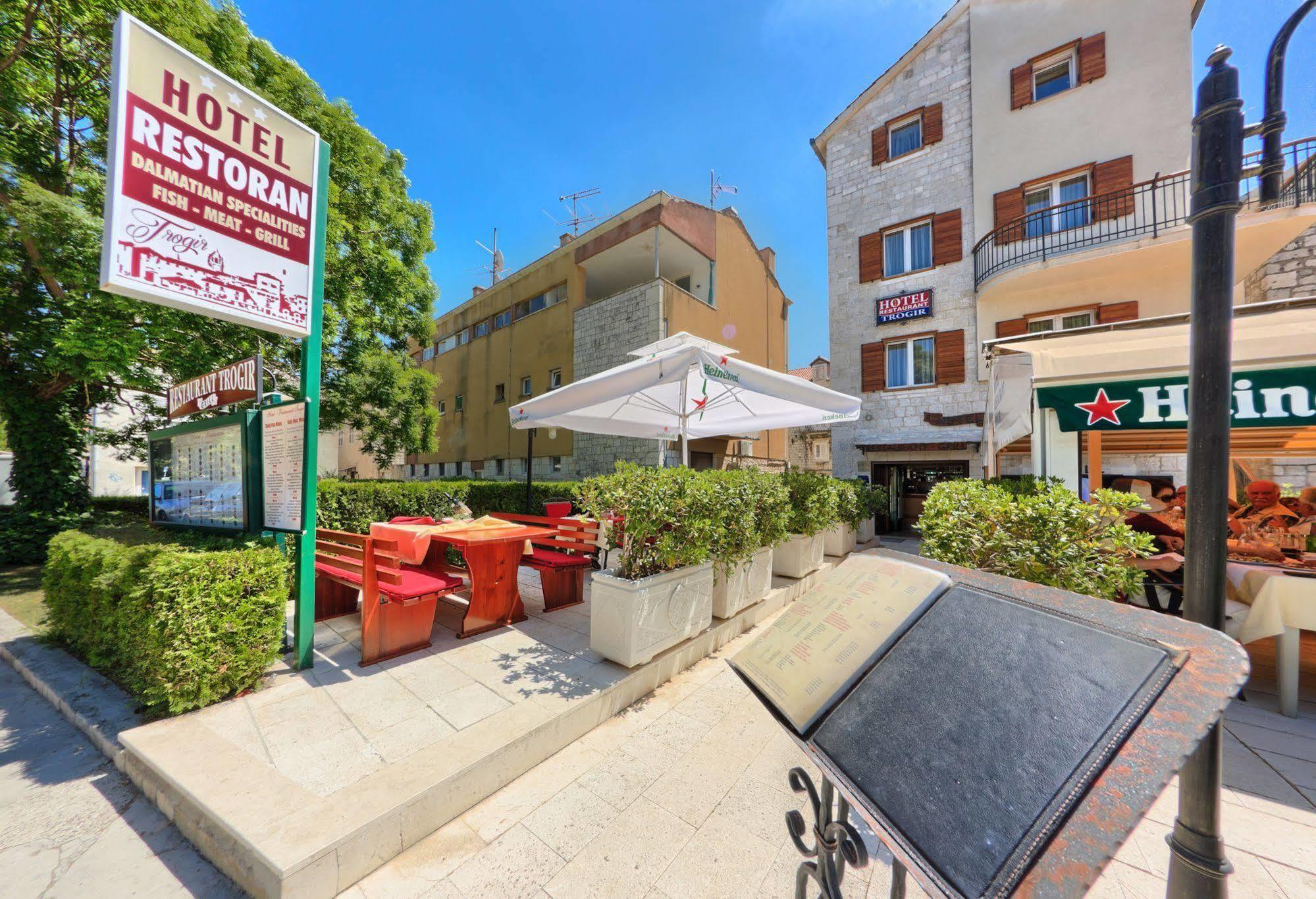 Hotel Trogir Luaran gambar