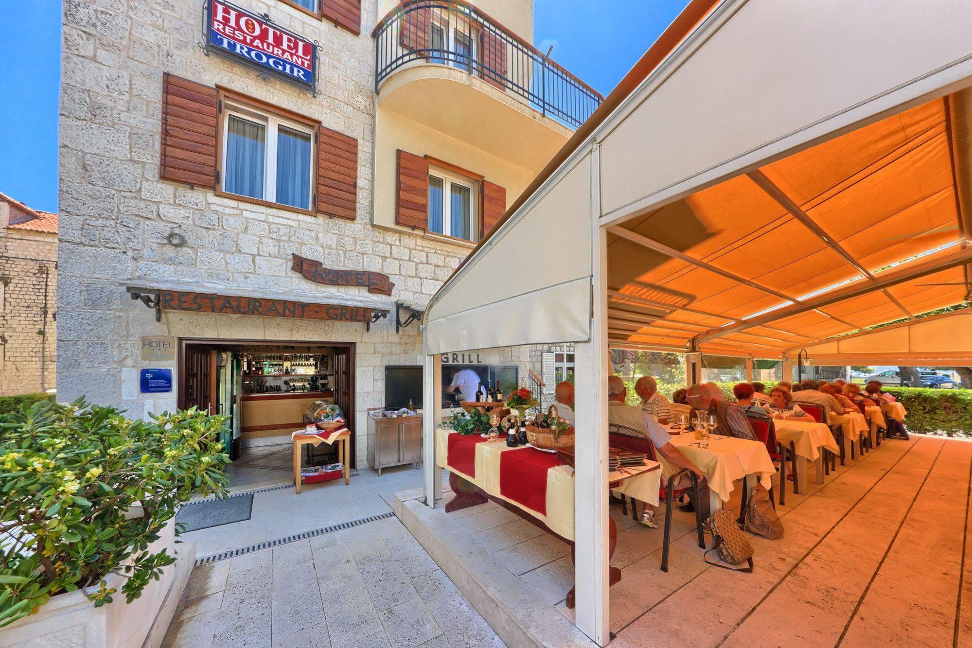 Hotel Trogir Luaran gambar