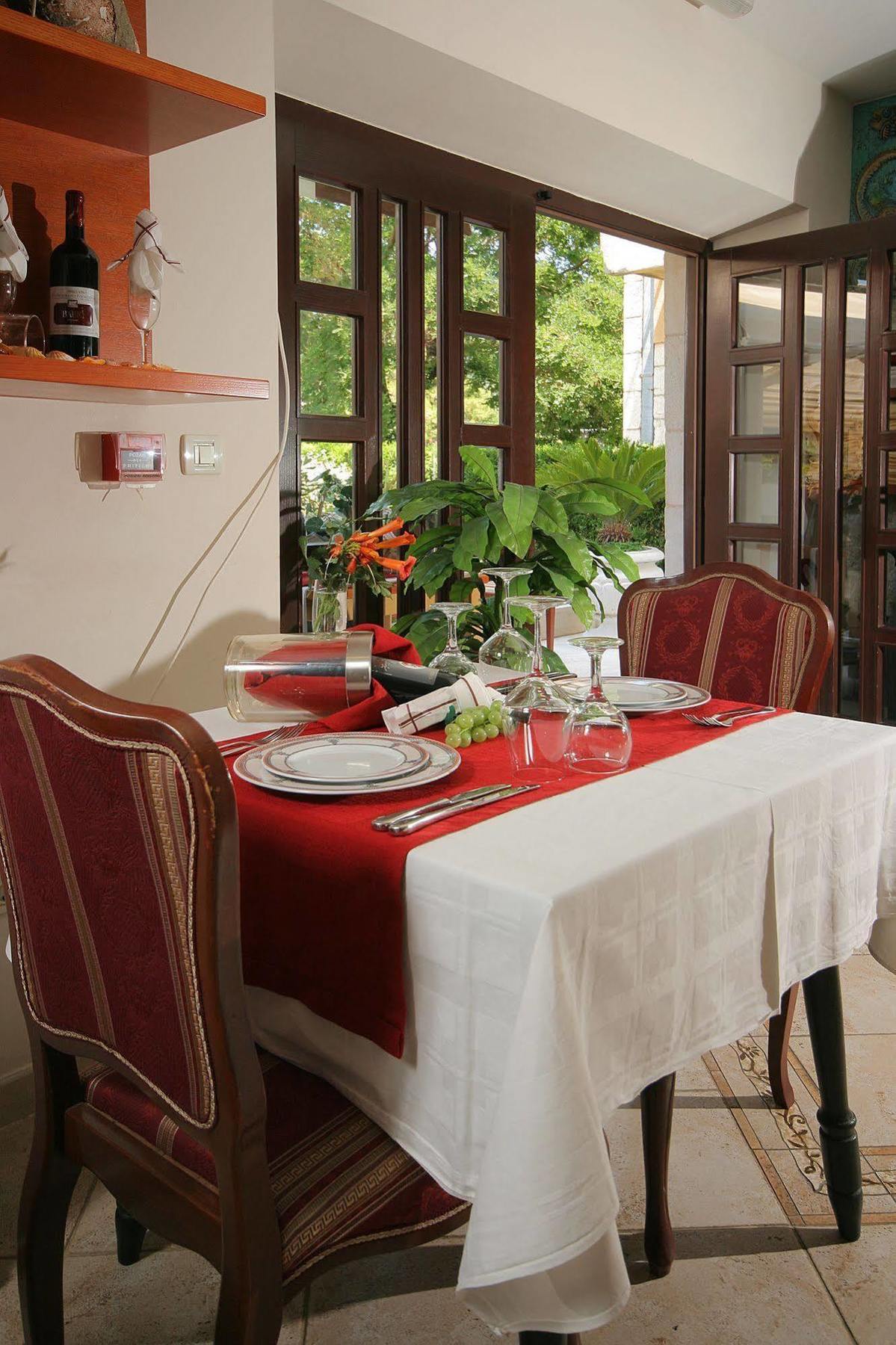 Hotel Trogir Luaran gambar