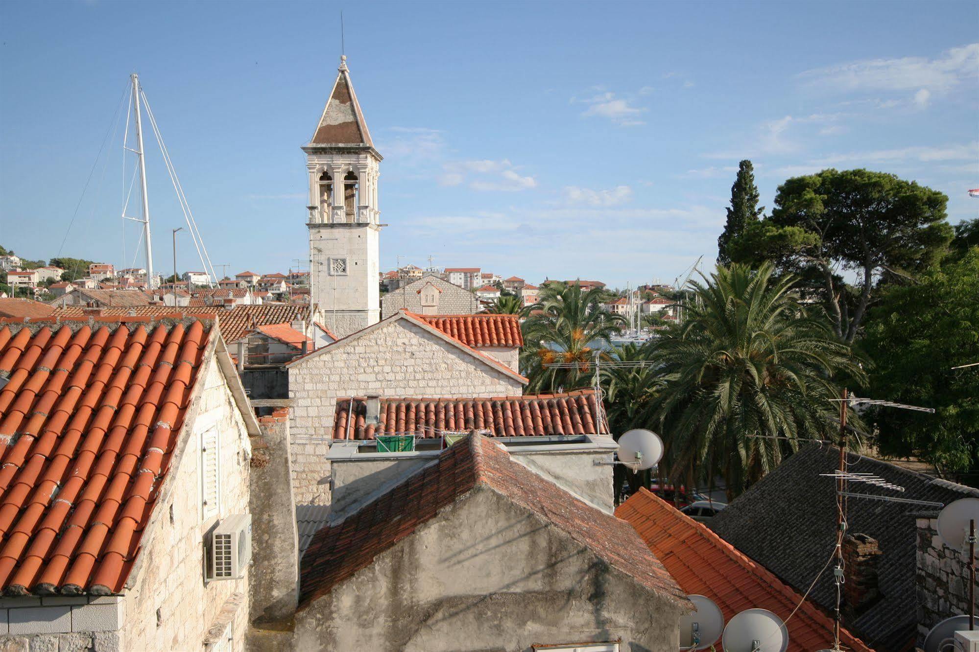 Hotel Trogir Luaran gambar