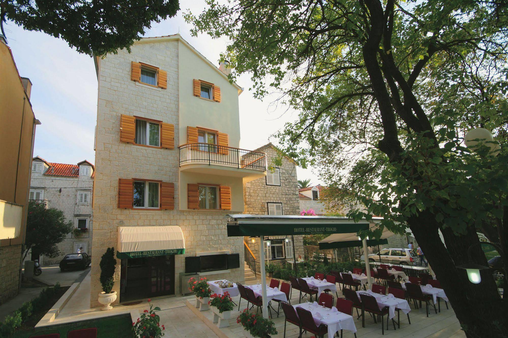 Hotel Trogir Luaran gambar